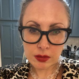 Meet your Posher, Alicia